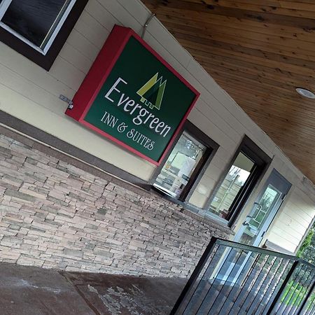 Evergreen Inn & Suites Portland (Adults Only) Екстериор снимка